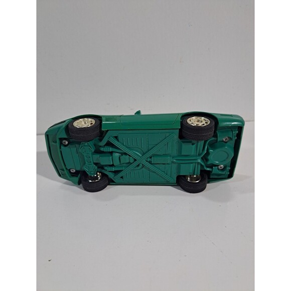 AMT Plastic 1/25 Scale Special Edition Green C4 Chevrolet Corvette Con Promo Car - Picture 9 of 9